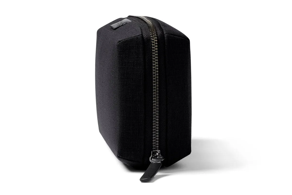 Bellroy Tech Kit Compact in Black