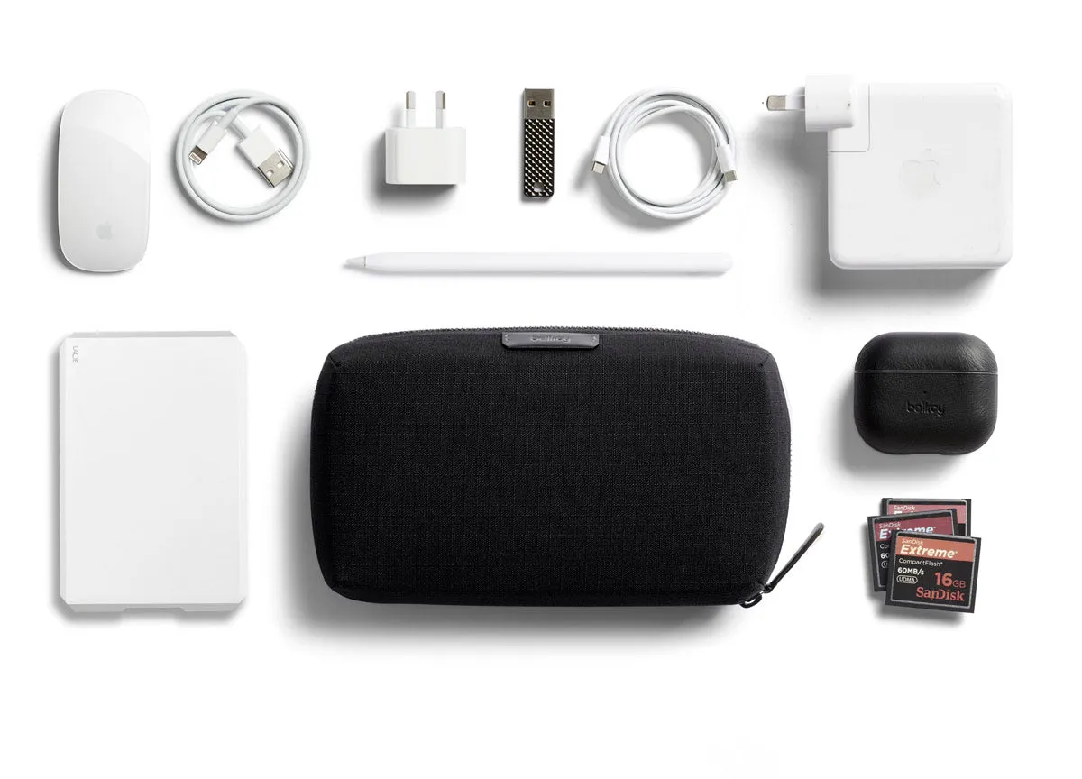 Bellroy Tech Kit Compact in Black