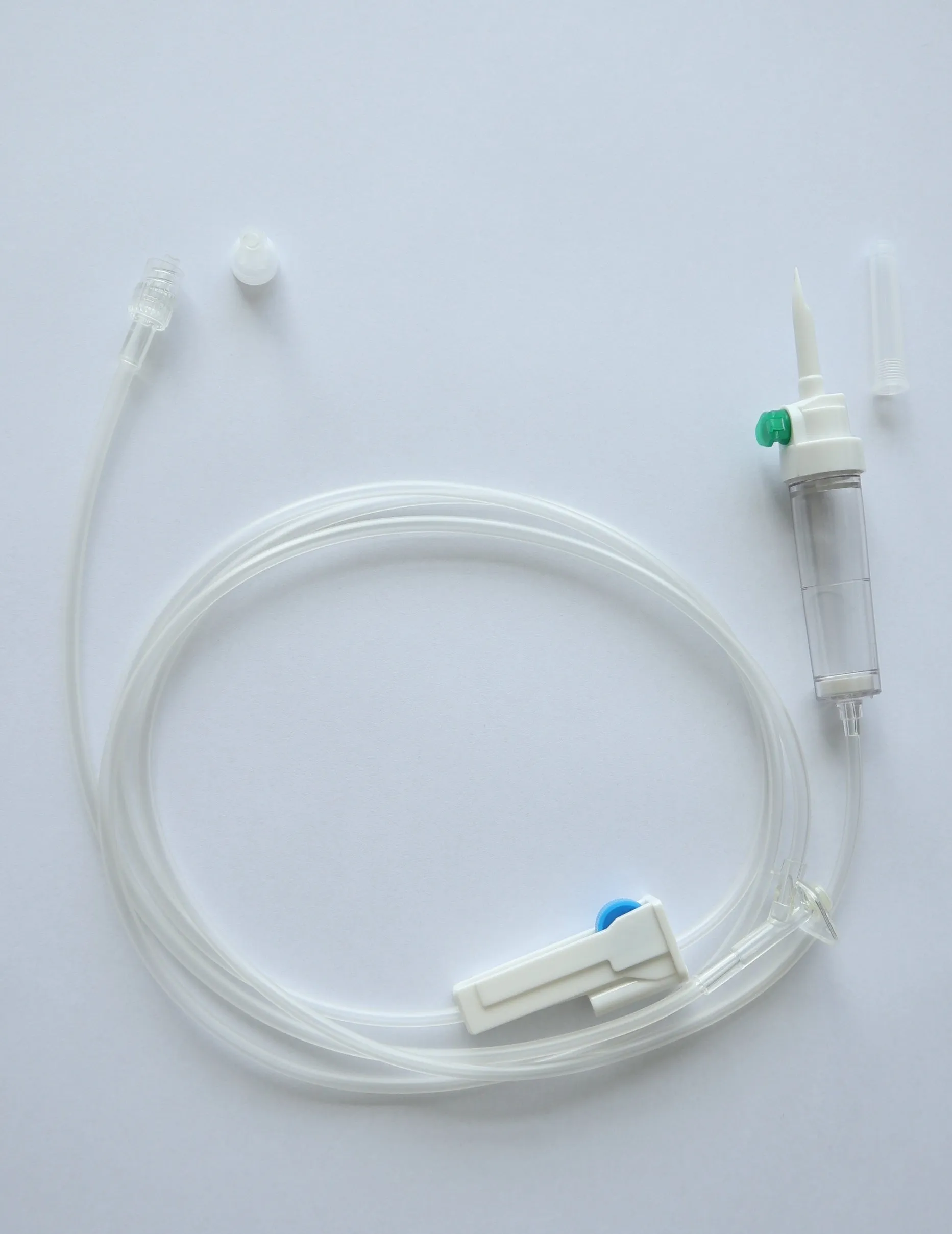 Gravity set, 180cm street tube, PVC, Hydrophobic Air Filter, 15µm DCF,  Spike M Rot Luer - Box of 100