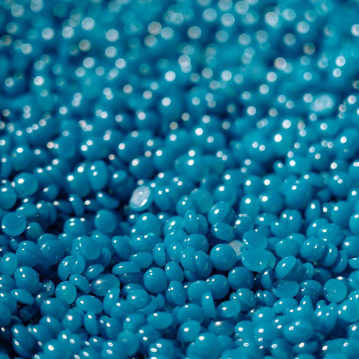 KoluaWax Hard Wax Beads for Hair Removal – Coarse Hair Formula – Face, Brazilian, Underarms, Back Chest, Bikini Waxing – Sea Salt & Surf, 1lb Refill for Wax Warmers & 10 Large Applicator Sticks