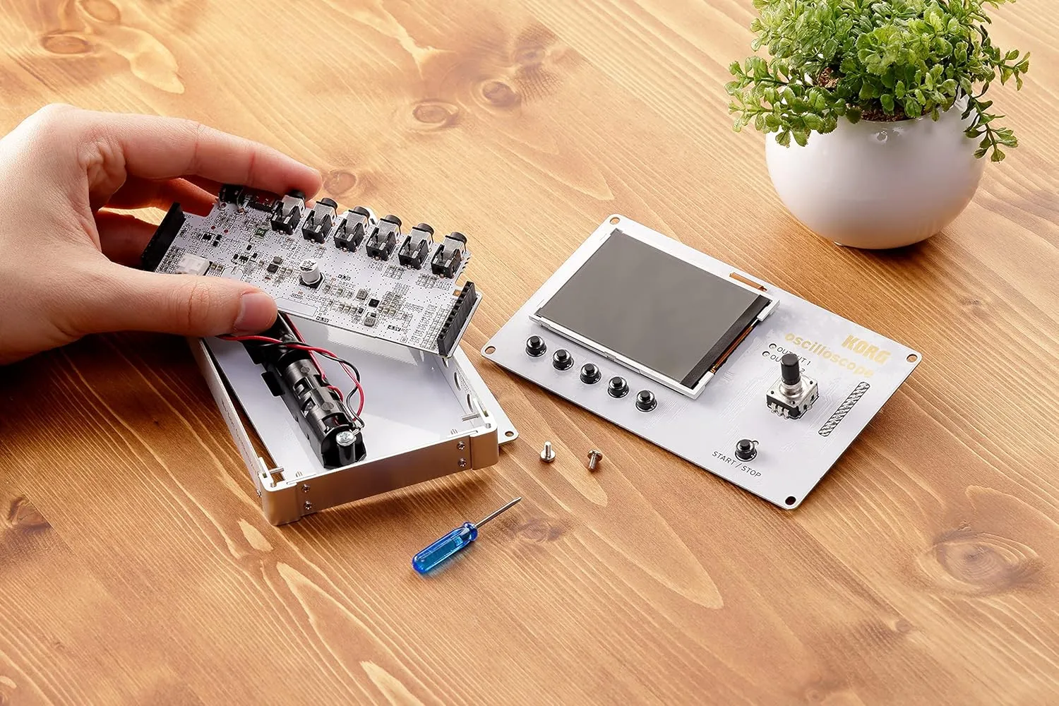 Korg Nu:Tekt NTS-2 Build Your Own Oscilloscope Kit