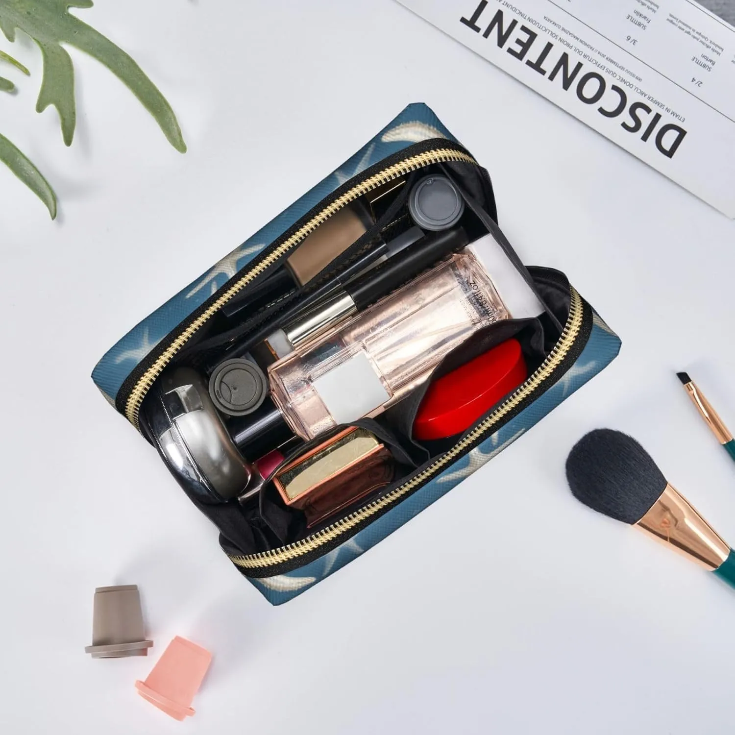 Starfish Coastal Wool Toiletry Pouch, Travel-Friendly Makeup Organizer For Makeup Brushes, Lipsticks